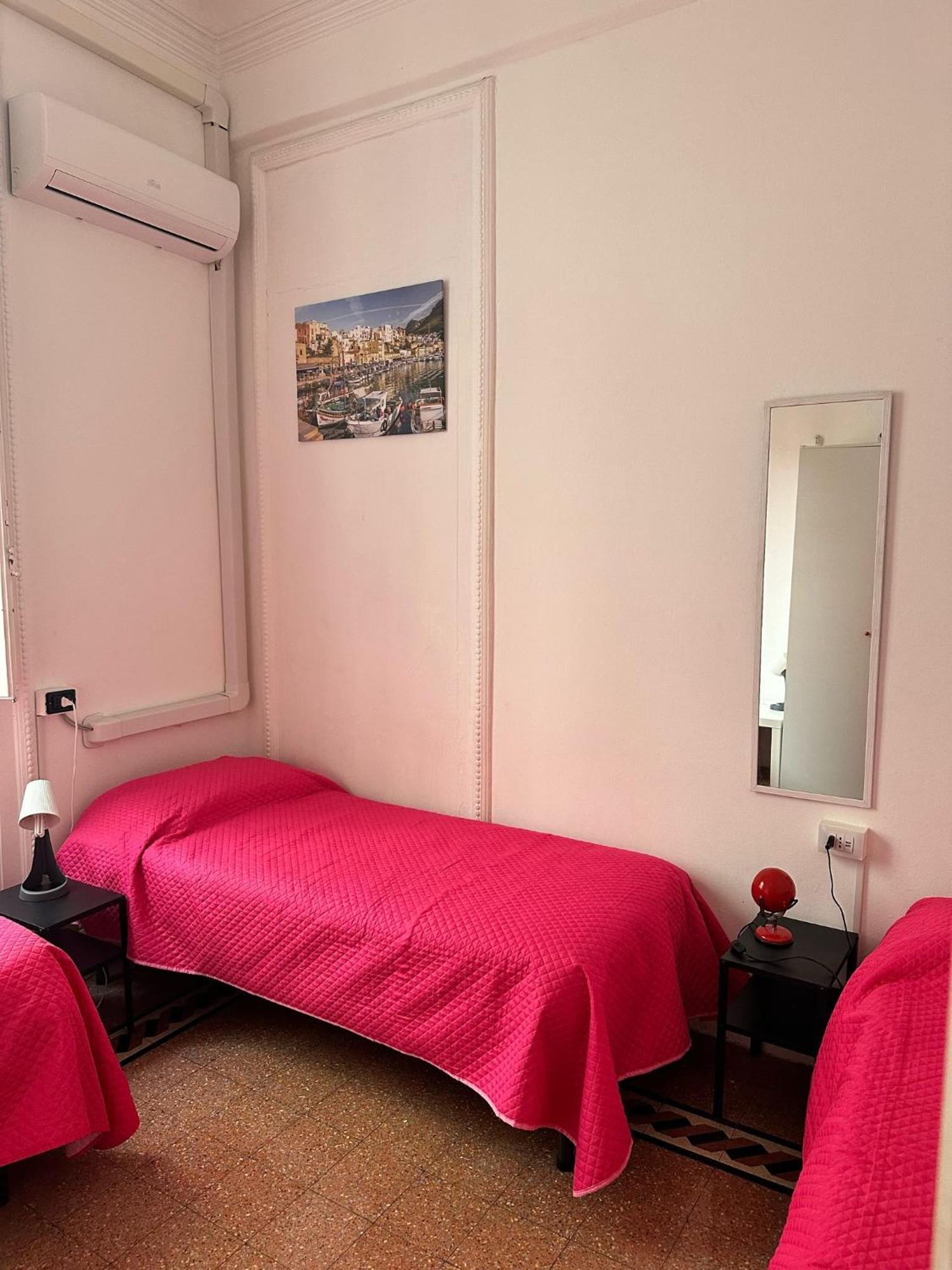 Via Zara Vandrarhem Palermo Exteriör bild
