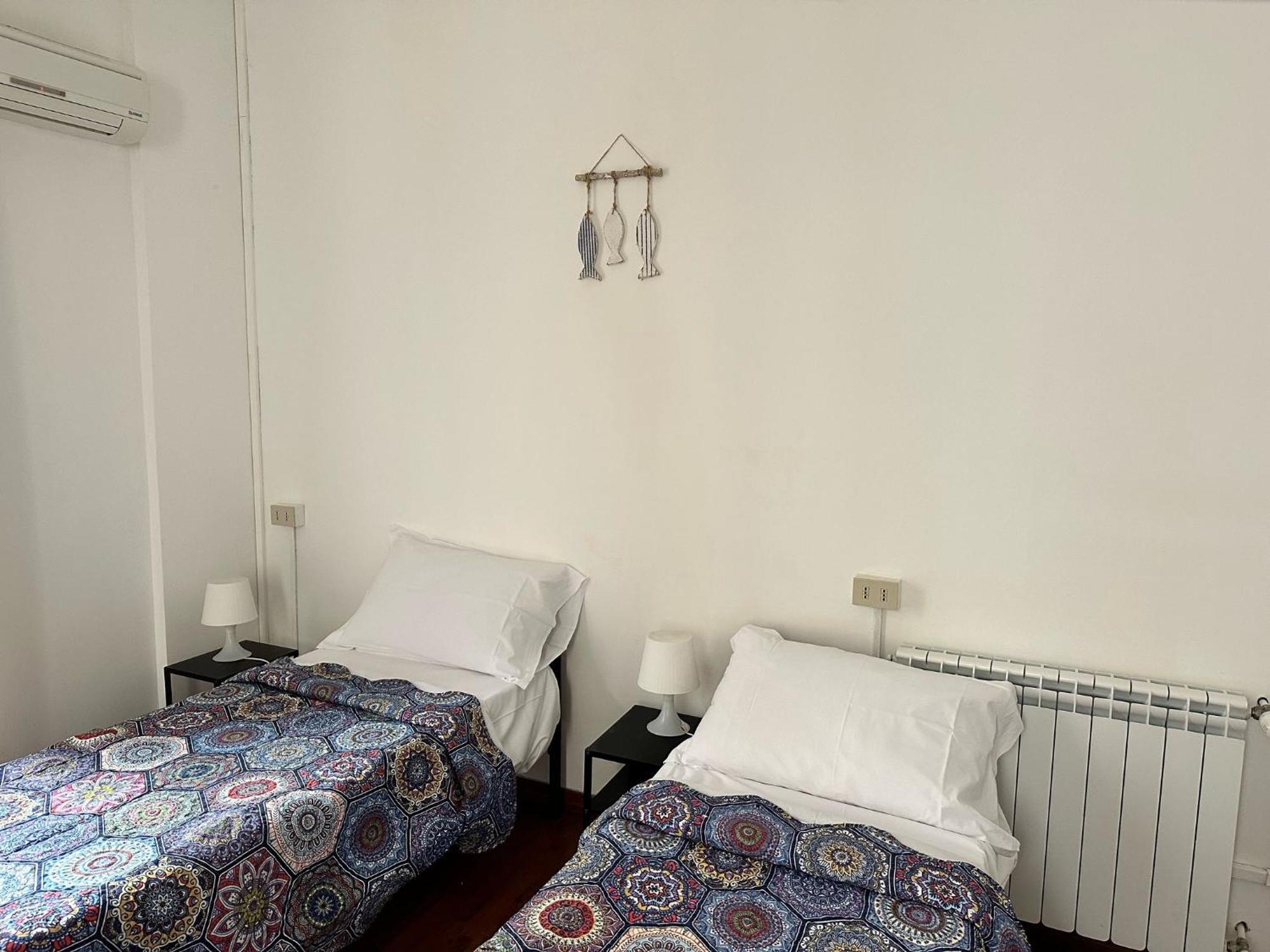 Via Zara Vandrarhem Palermo Exteriör bild