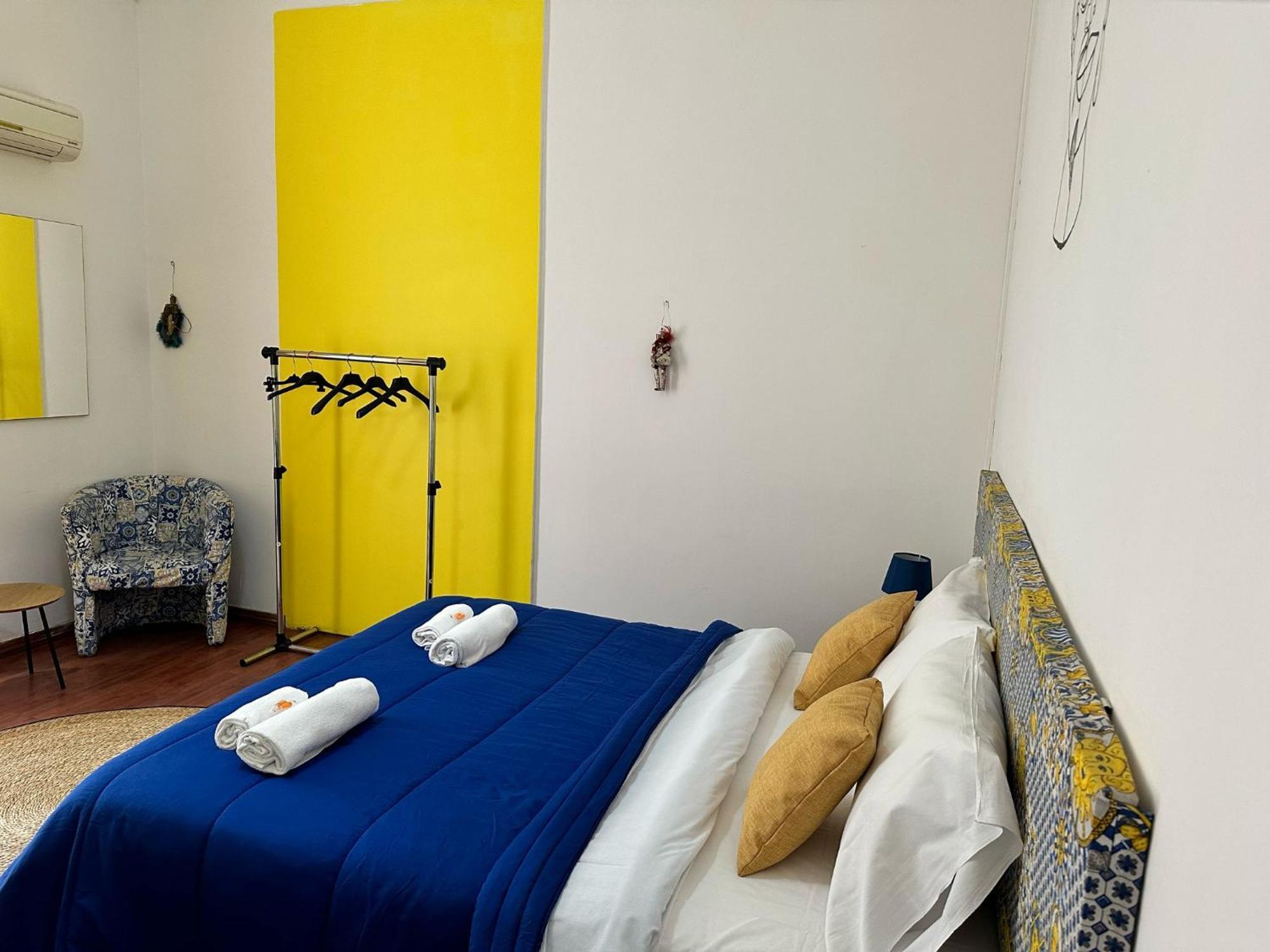 Via Zara Vandrarhem Palermo Exteriör bild
