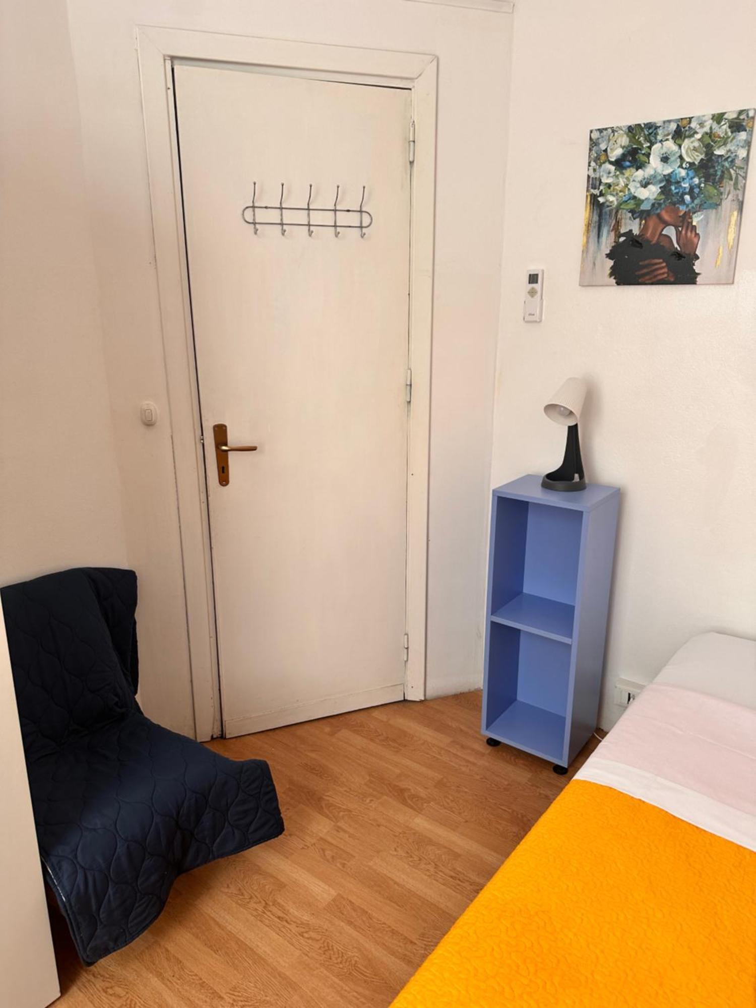 Via Zara Vandrarhem Palermo Exteriör bild